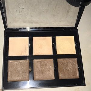 Anastasia cream contour kit in Light